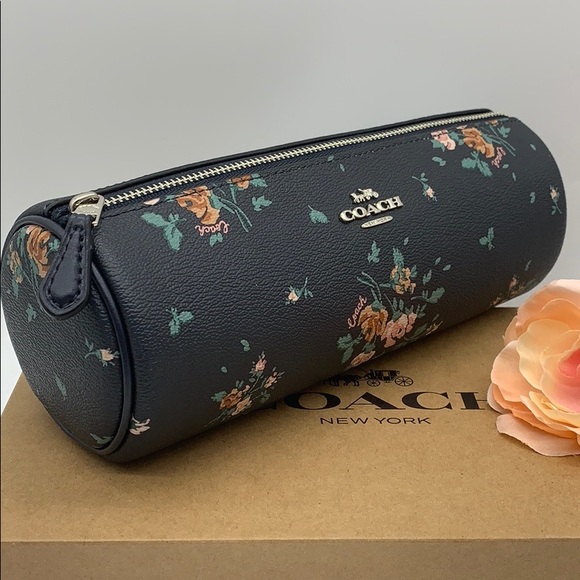 COACH MAKEUP BRUSH HOLDER WITH ROSE BOUQUET PRINT - Picture 3 of 12